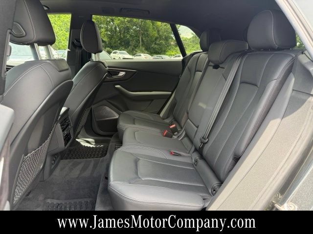 Used 2020 Audi Q8 Prestige w/ Prestige Package AWD/4WD image 18