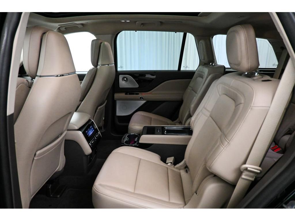 Used 2023 Lincoln Aviator Grand Touring w/ Equipment Group 301A AWD/4WD image 20