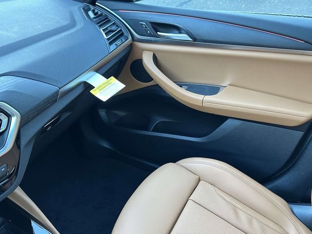 New 2025 BMW X4 xDrive30i w/ Premium Package image 18