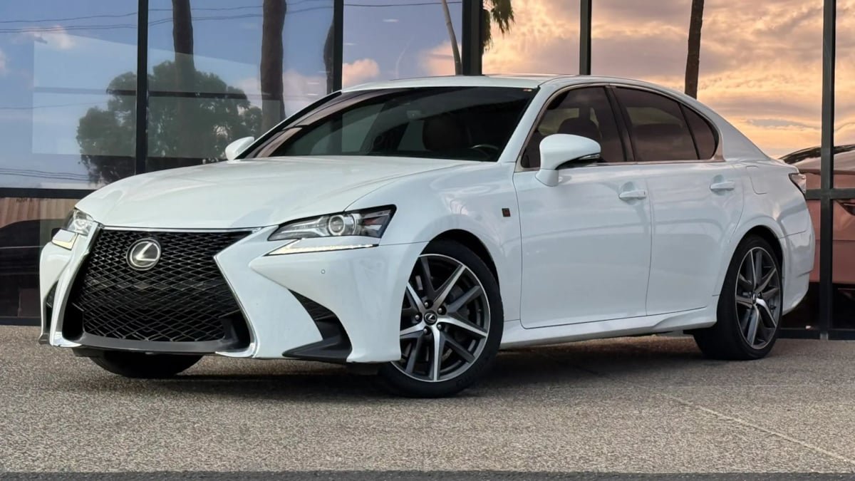 Used 2018 Lexus GS 350 F Sport RWD image 2