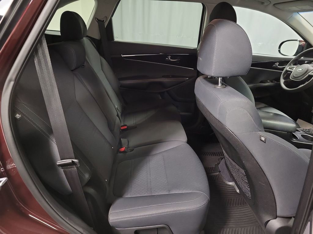 Used 2019 Kia Sorento LX image 27