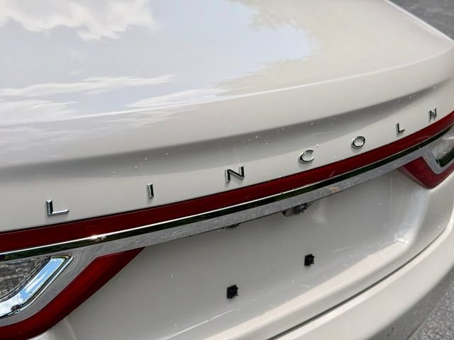 Used 2019 Lincoln Continental Select FWD image 16