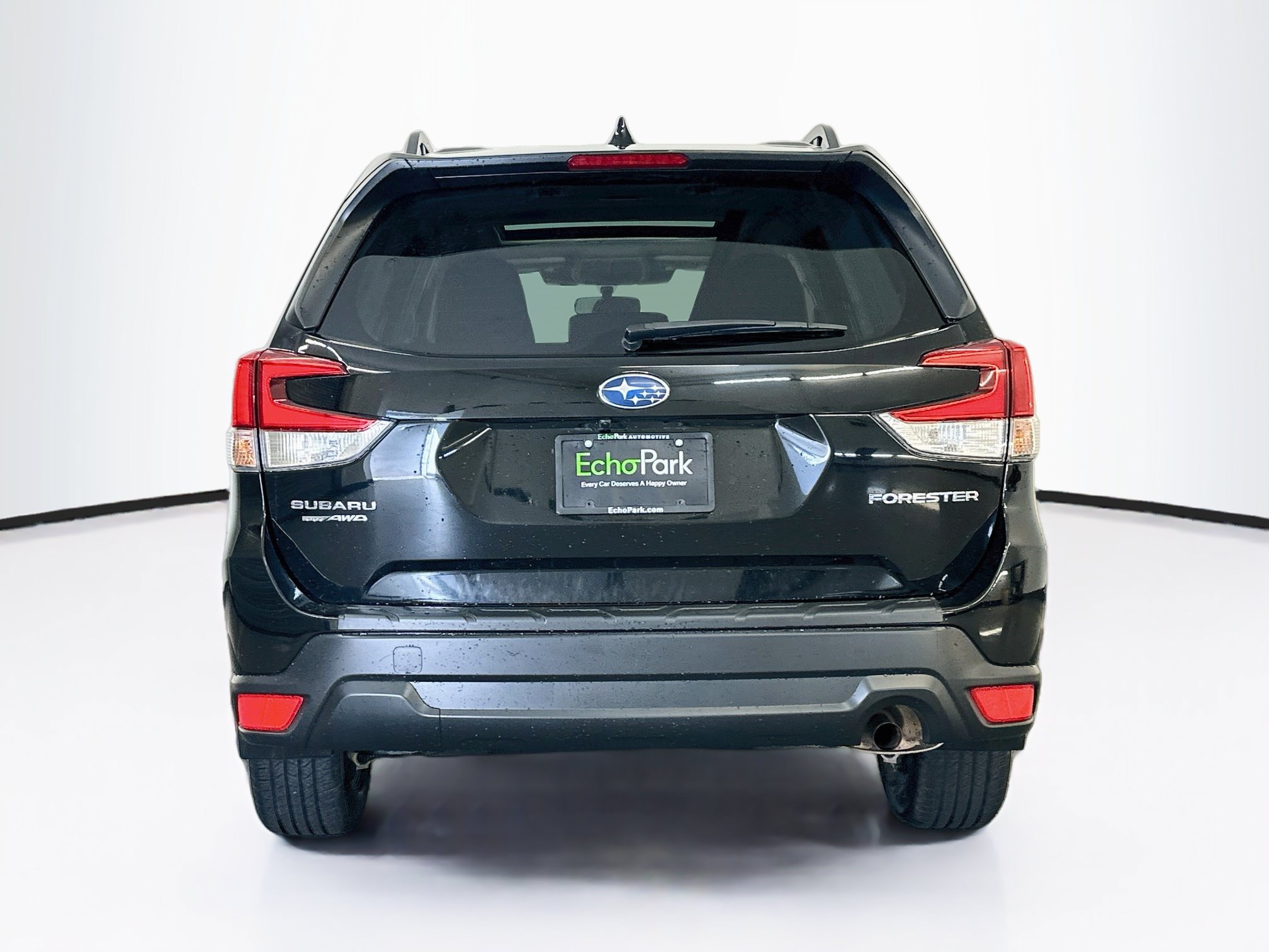 Used 2023 Subaru Forester Premium AWD/4WD image 7
