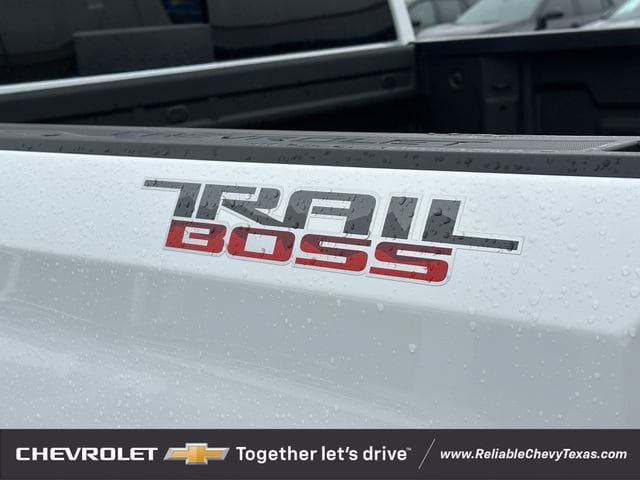 New 2026 Chevrolet Silverado 1500 LT Trail Boss w/ LT Trail Boss Premium Package AWD/4WD image 8