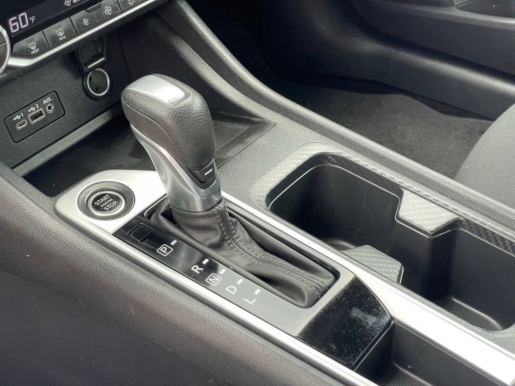 Used 2023 Nissan Sentra SV FWD image 22