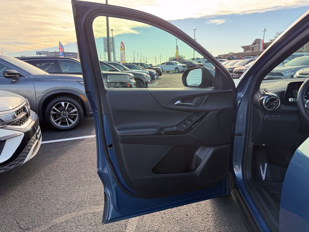 Used 2026 Chevrolet Equinox LT AWD/4WD image 55