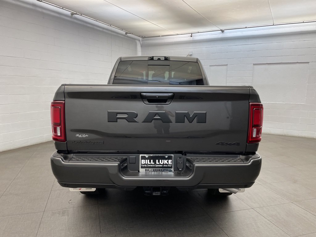 New 2026 RAM 2500 Laramie AWD/4WD image 4
