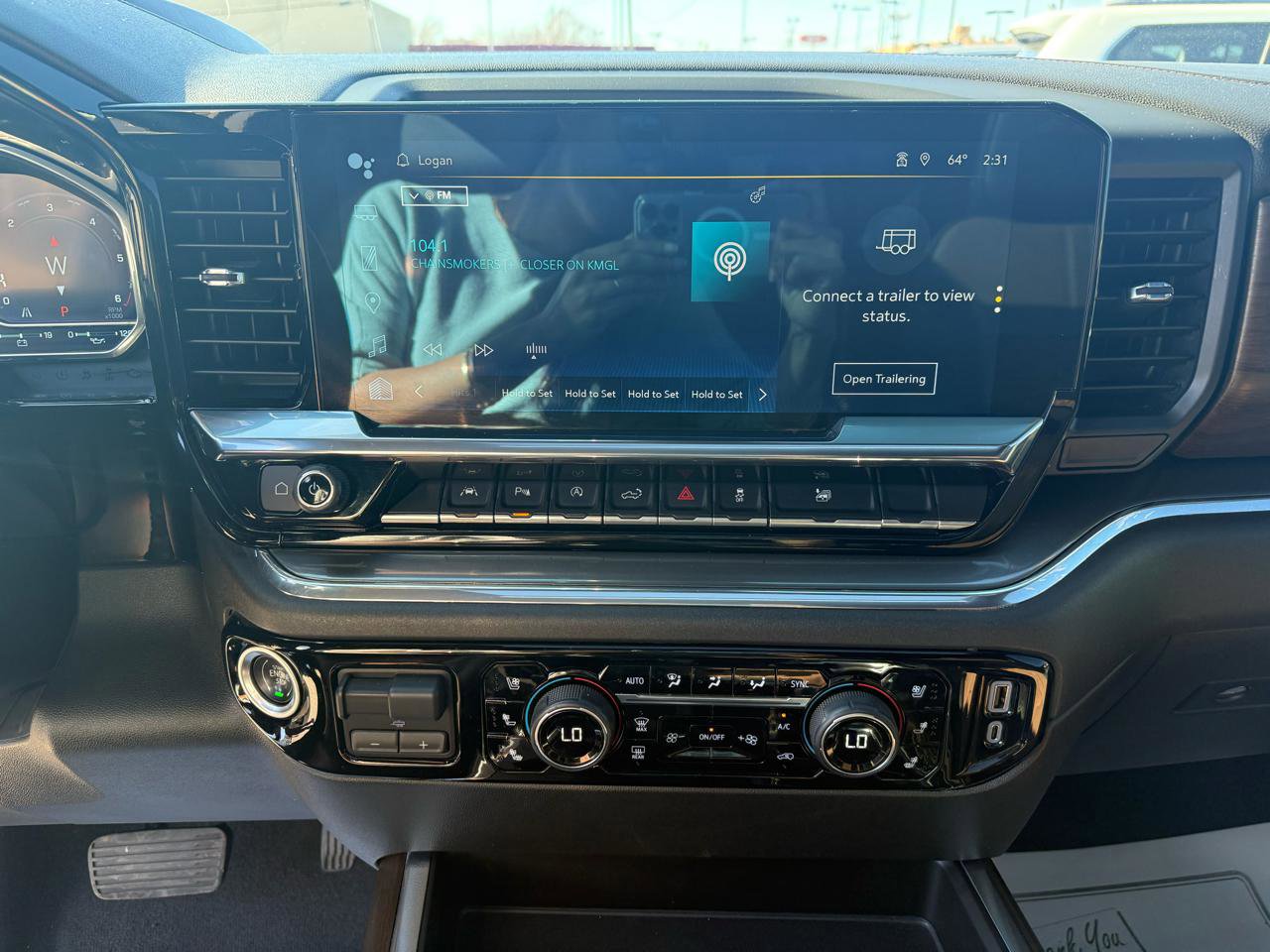 Used 2024 Chevrolet Silverado 1500 High Country w/ Technology Package image 21