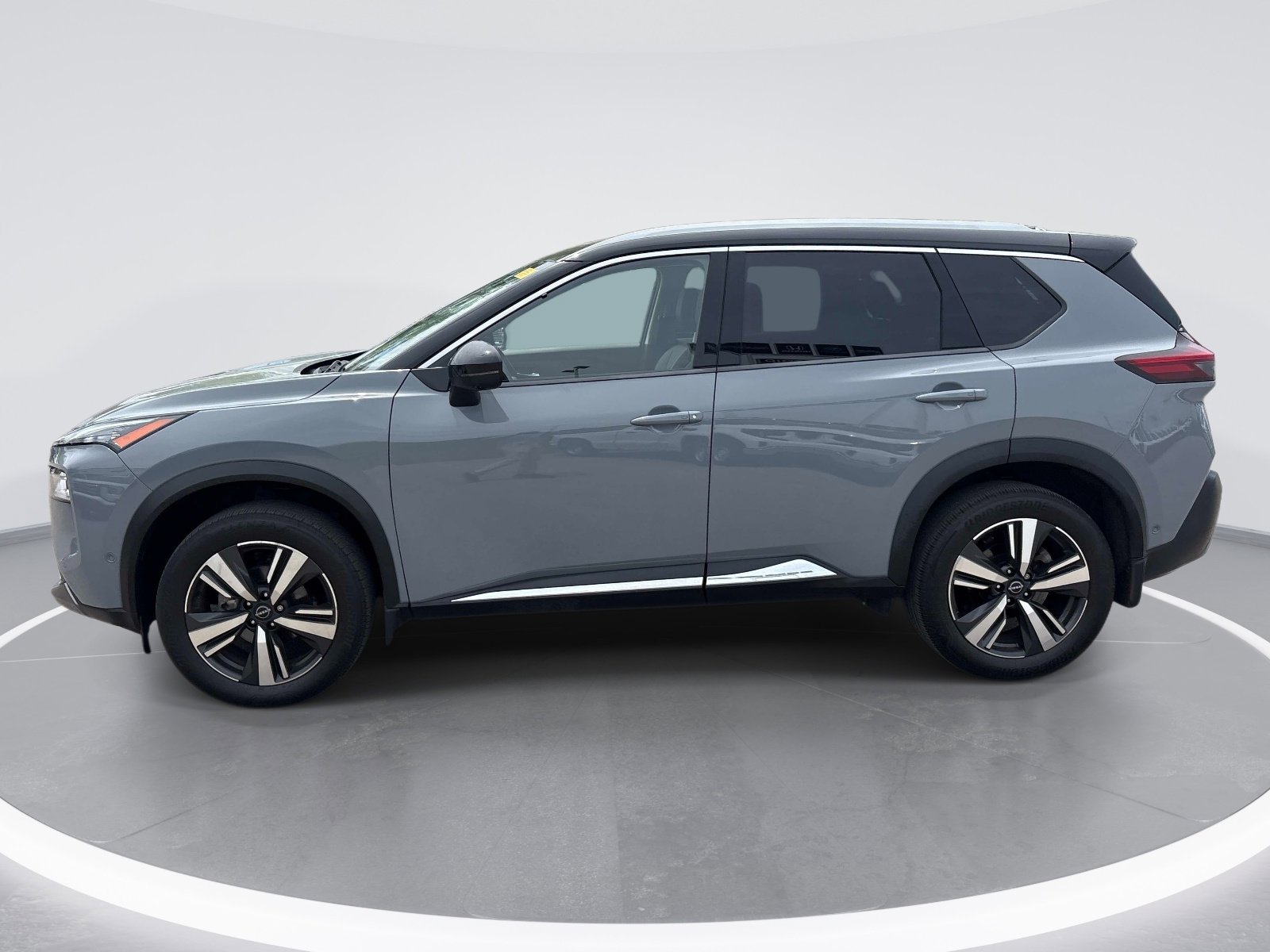 Used 2023 Nissan Rogue SL w/ SL Premium Package AWD/4WD image 5