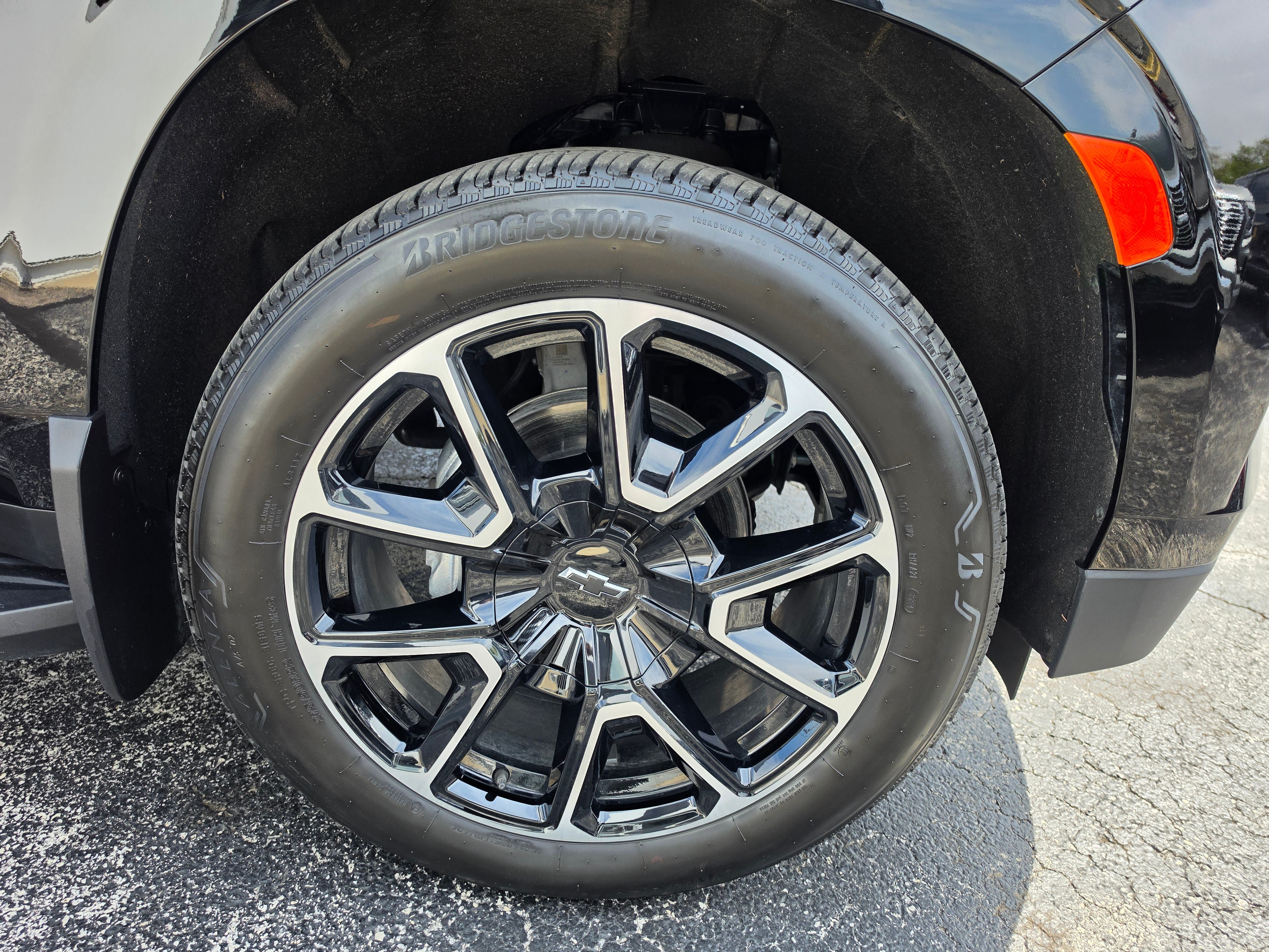 Used 2024 Chevrolet Tahoe RST w/ Luxury Package AWD/4WD image 16