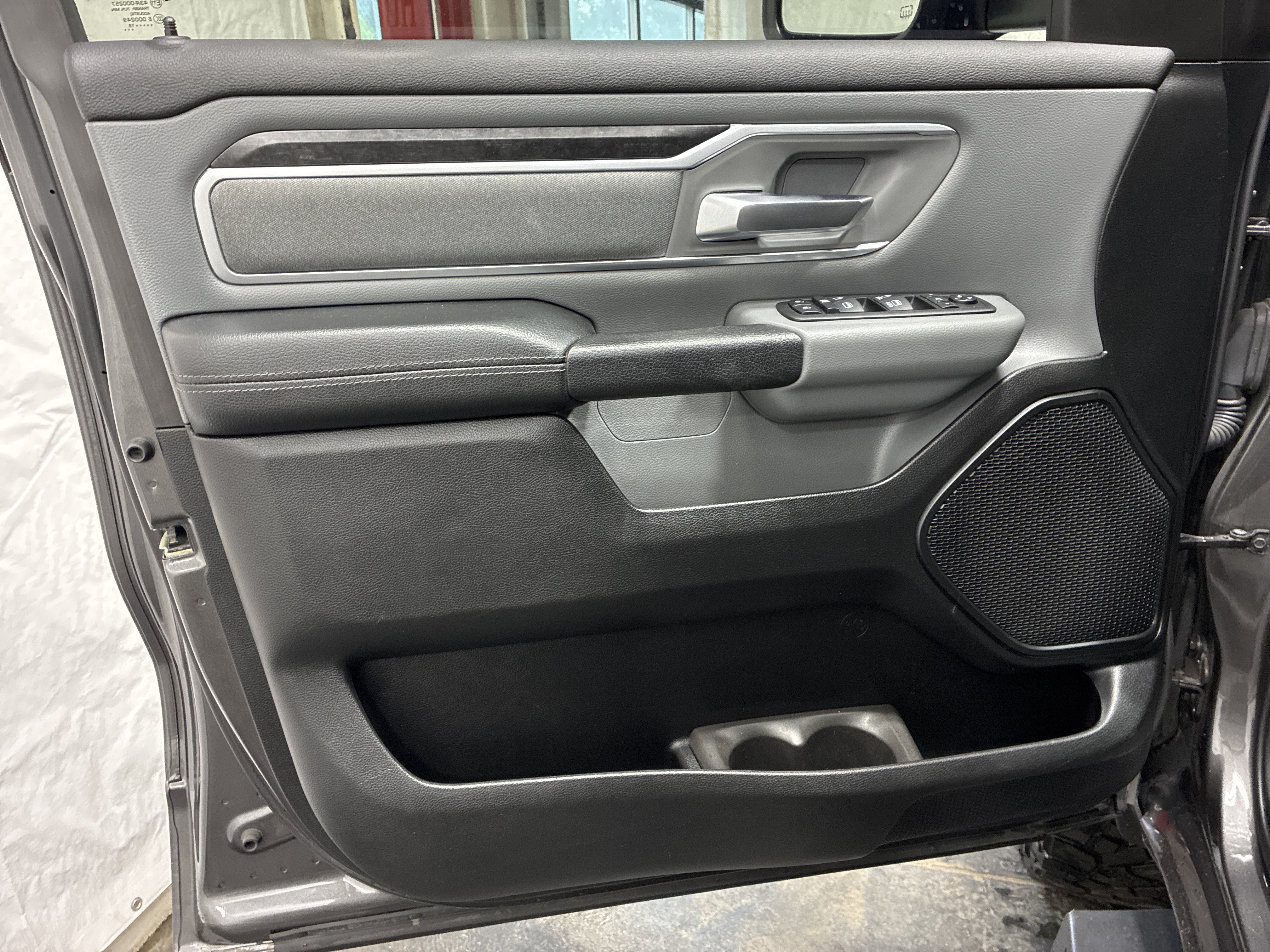 Used 2019 RAM 1500 Big Horn AWD/4WD image 18