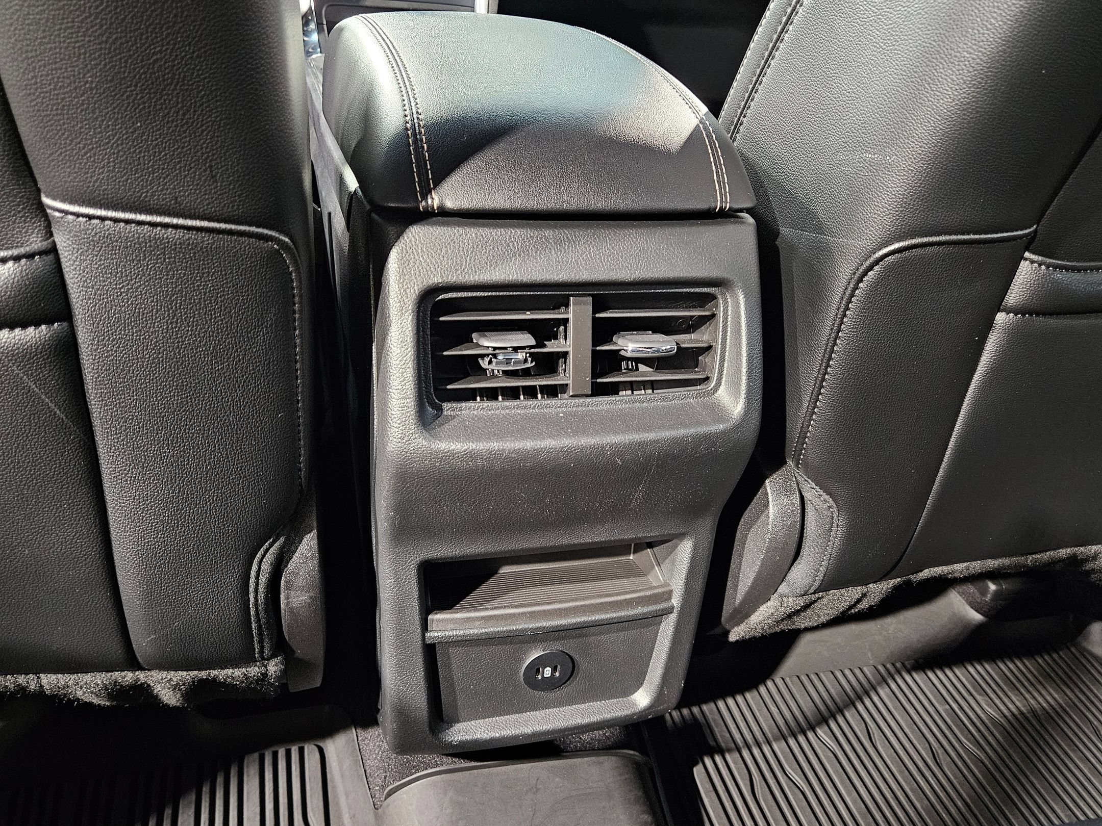 Used 2023 Ford Edge ST AWD/4WD image 36