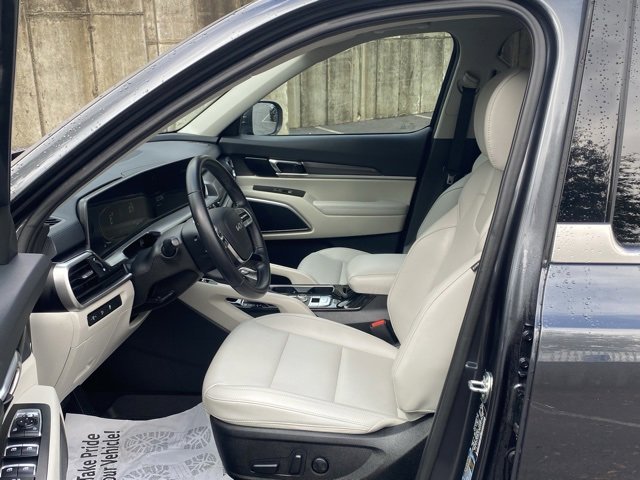 Used 2024 Kia Telluride S w/ S Sunroof Package image 15