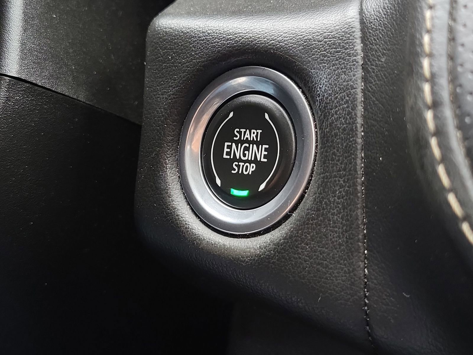 Certified 2023 GMC Yukon XL SLT image 16