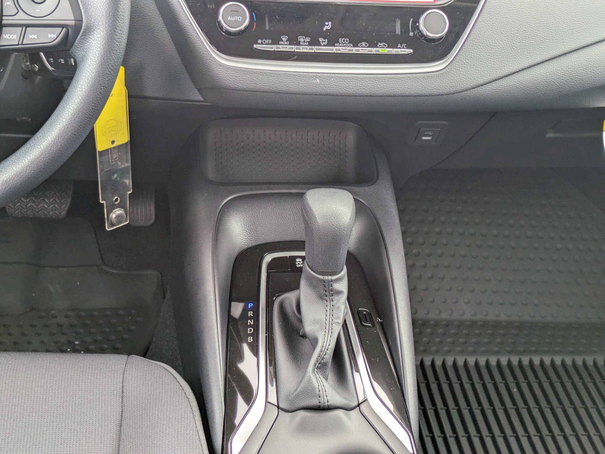 New 2027 Toyota Corolla LE FWD image 20