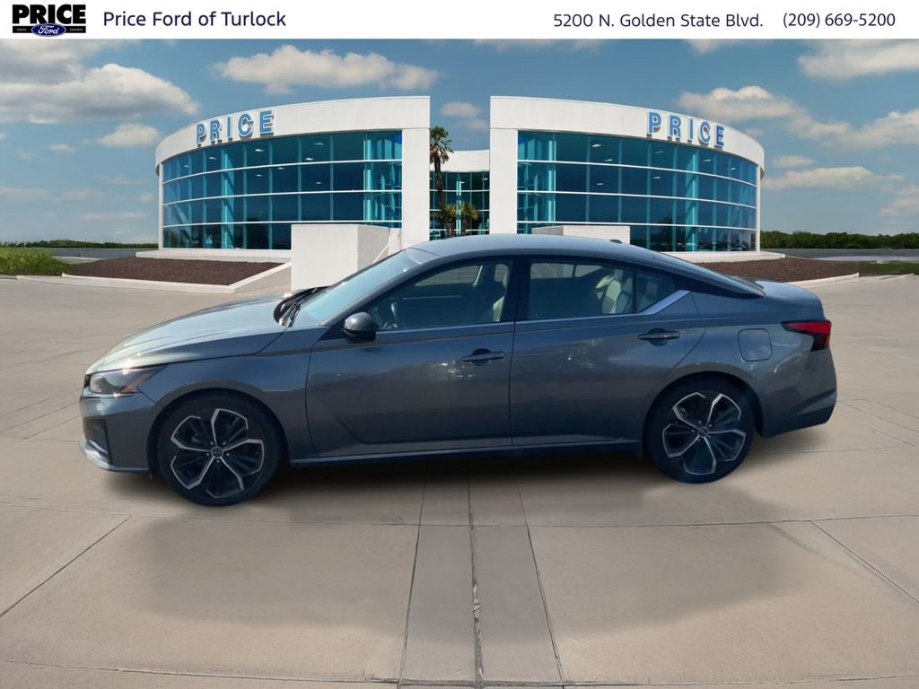 Used 2023 Nissan Altima 2.5 SR image 8