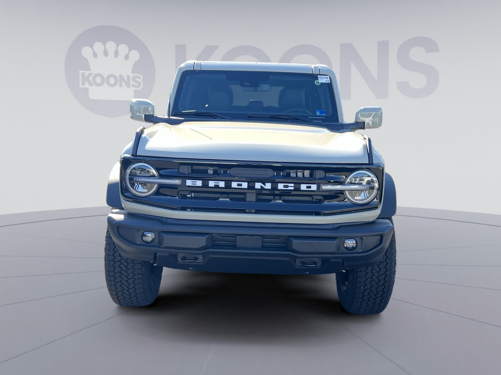 New 2025 Ford Bronco Outer Banks w/ Sasquatch Package AWD/4WD image 11