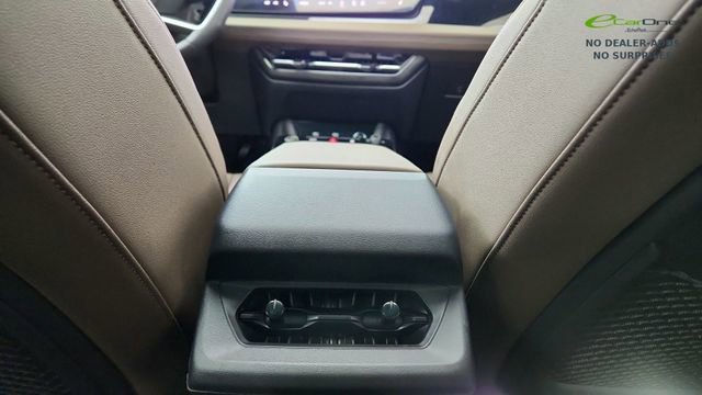 Used 2025 Audi Q6 e-tron Premium w/ Convenience Package image 37