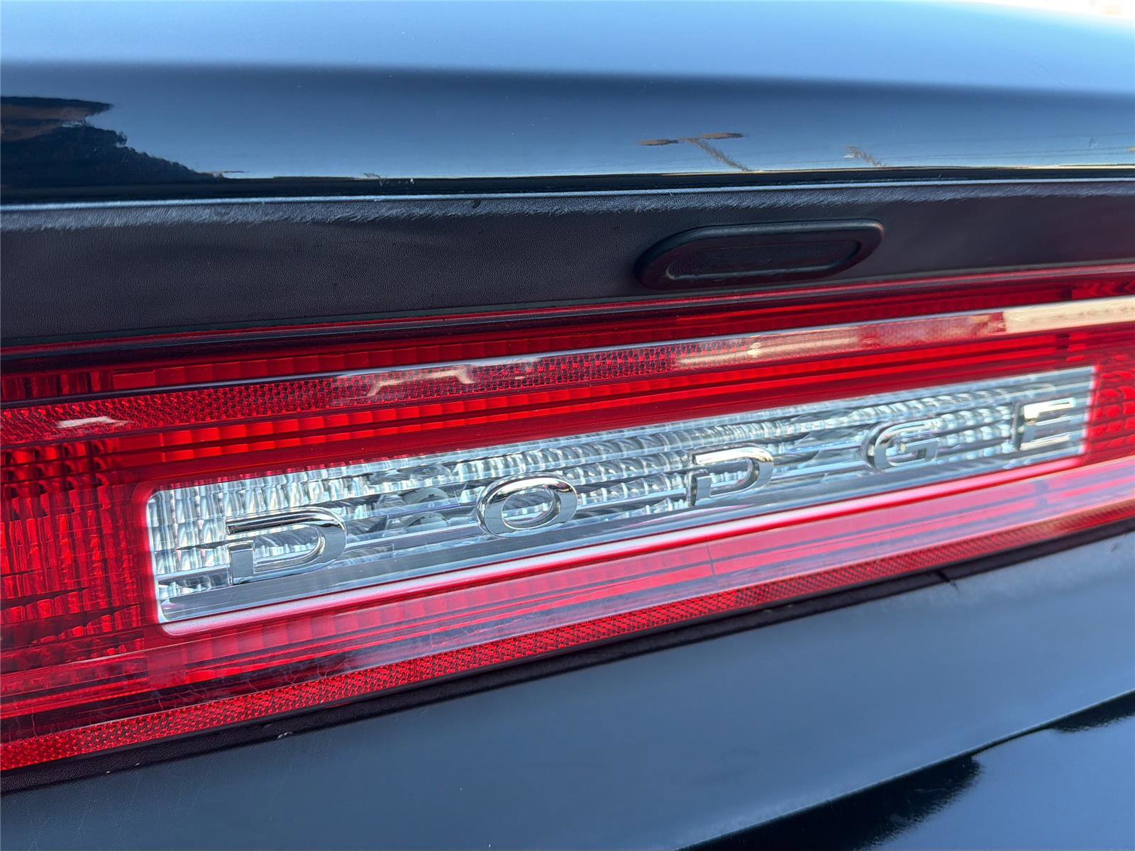 Used 2012 Dodge Challenger SXT RWD image 9