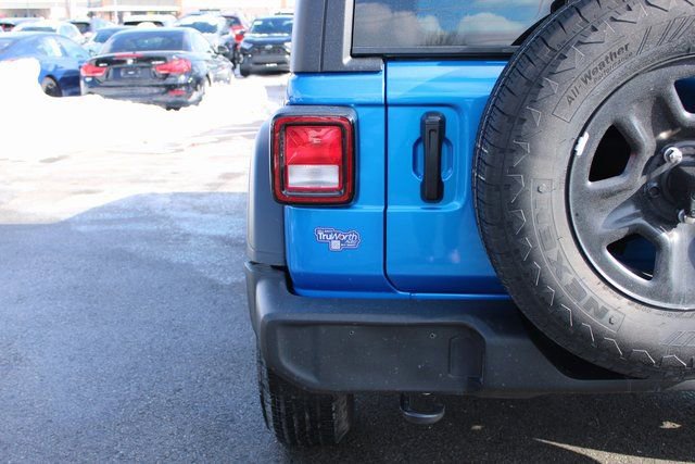 Used 2025 Jeep Wrangler Sport image 42