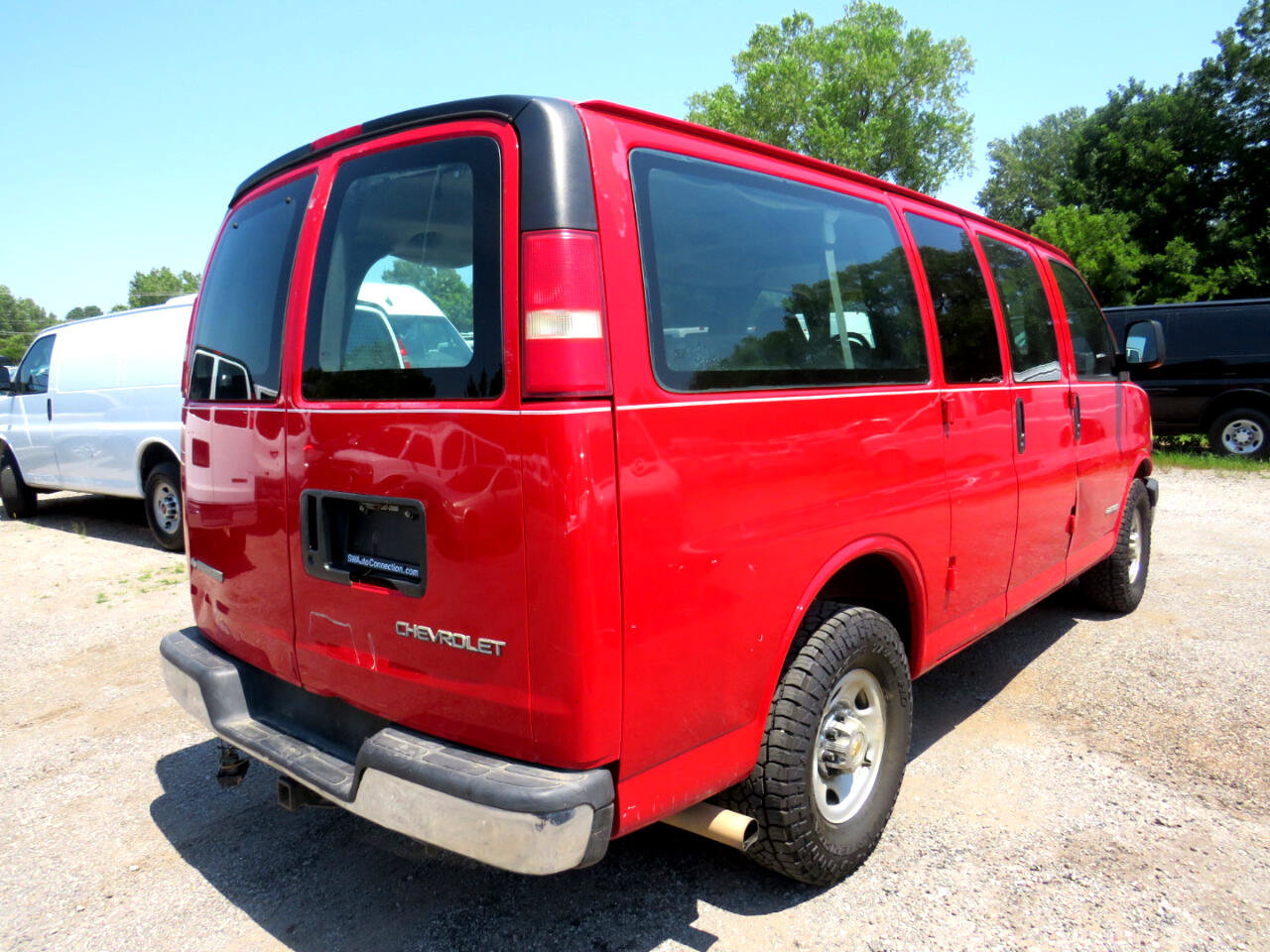 Used 2003 Chevrolet Express 2500 Passenger w/ LS Preferred Equipment Group image 16