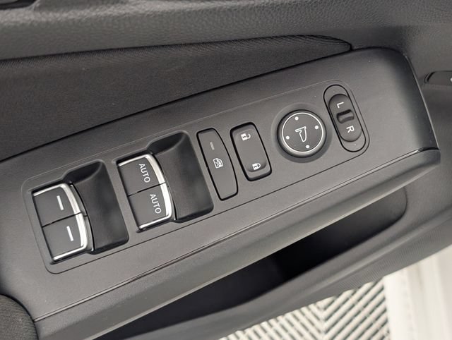 Used 2023 Honda Civic EX image 10