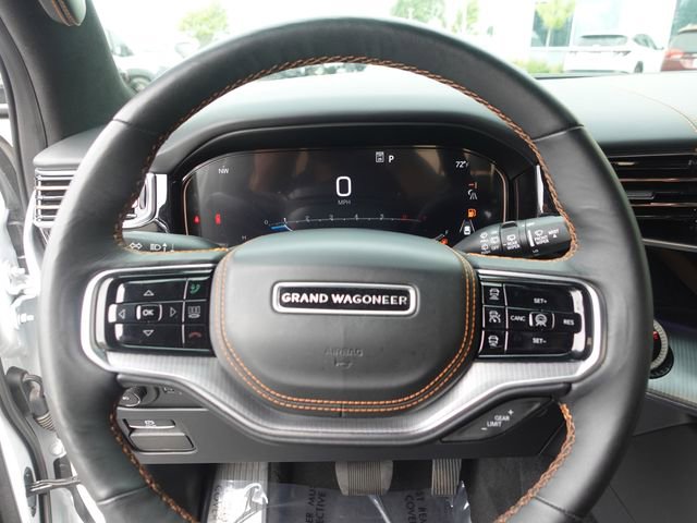Used 2023 Jeep Grand Wagoneer Series III w/ HD Trailer Tow Package AWD/4WD image 14