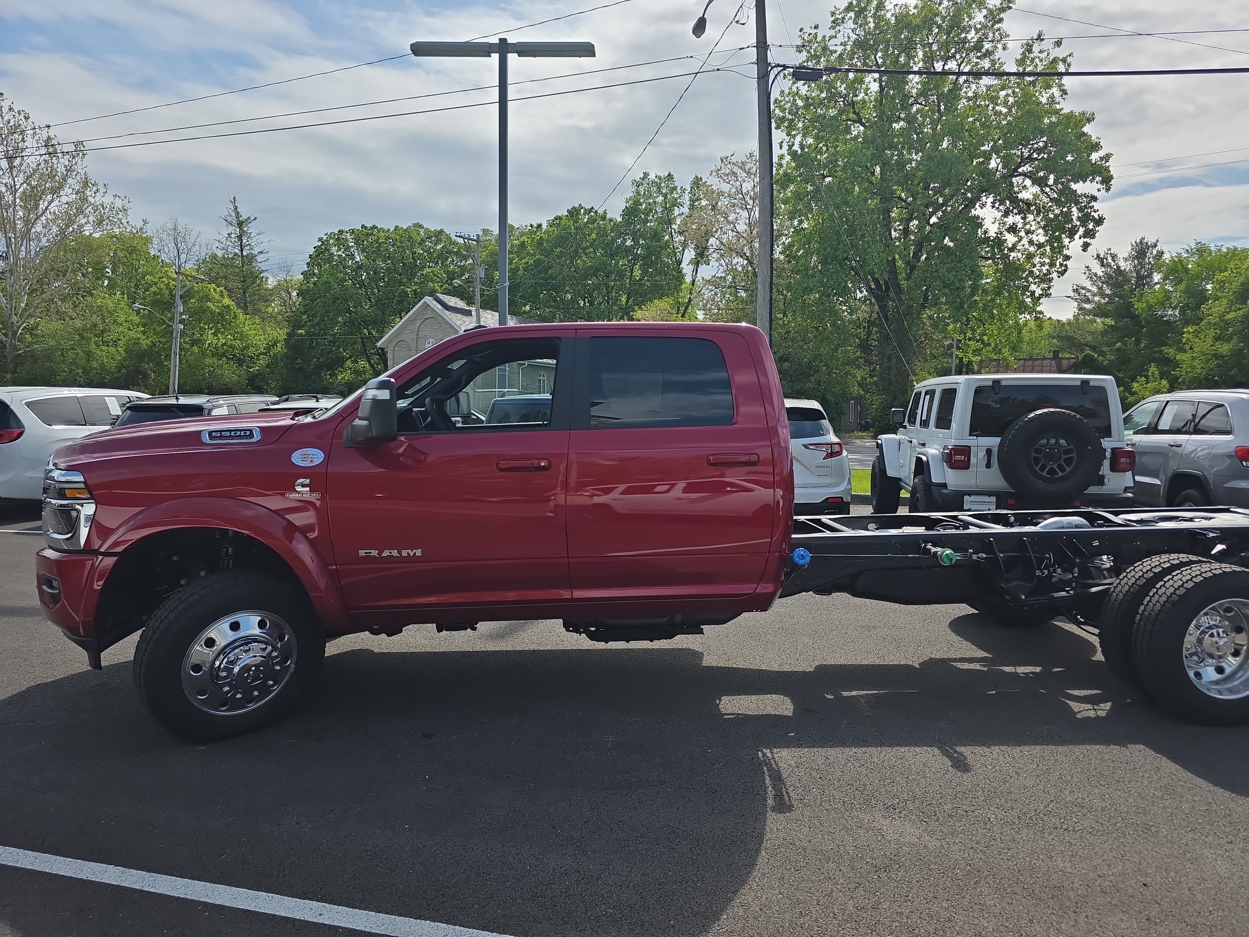 New 2026 RAM 5500 4x4 Crew Cab w/ Laramie Trim Package image 20