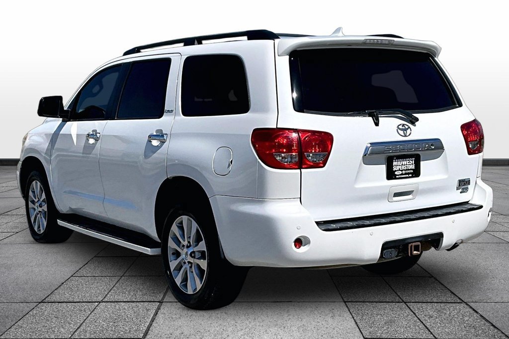Used 2015 Toyota Sequoia Platinum AWD/4WD image 11