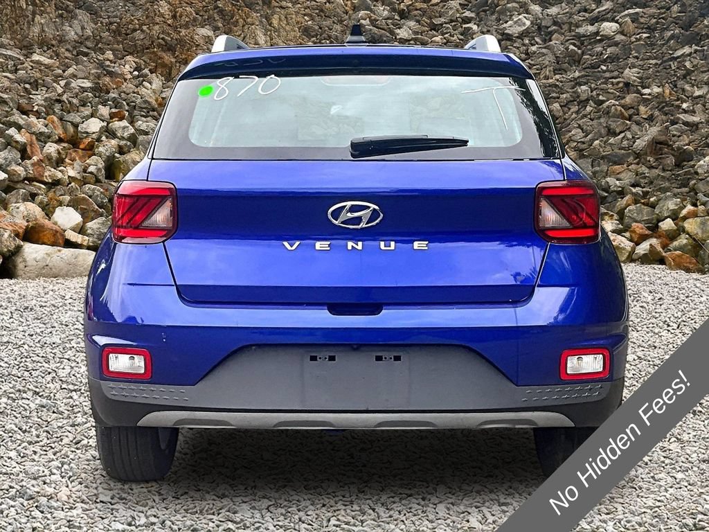 Used 2021 Hyundai Venue SEL FWD image 4