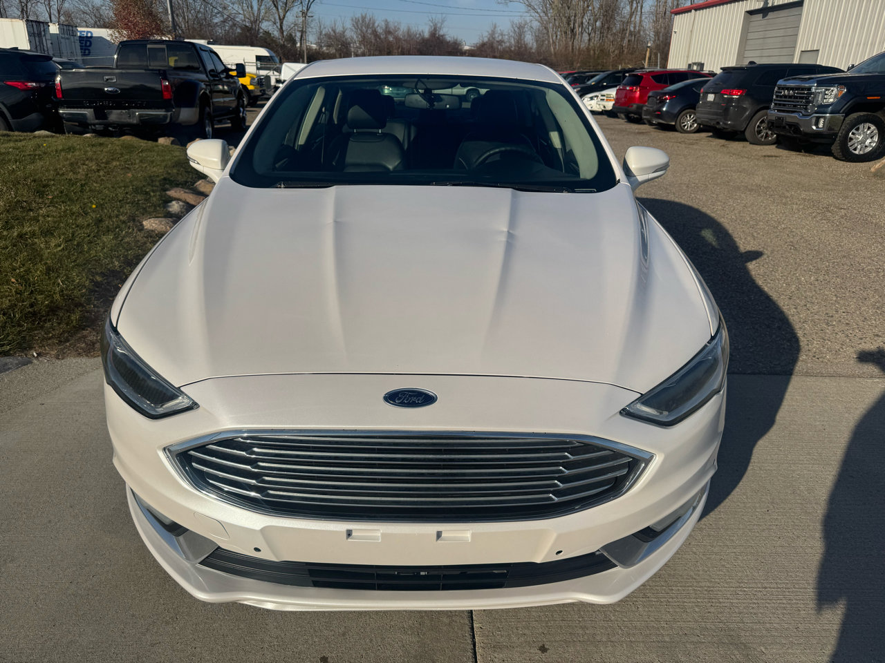 Used 2017 Ford Fusion Energi SE image 2