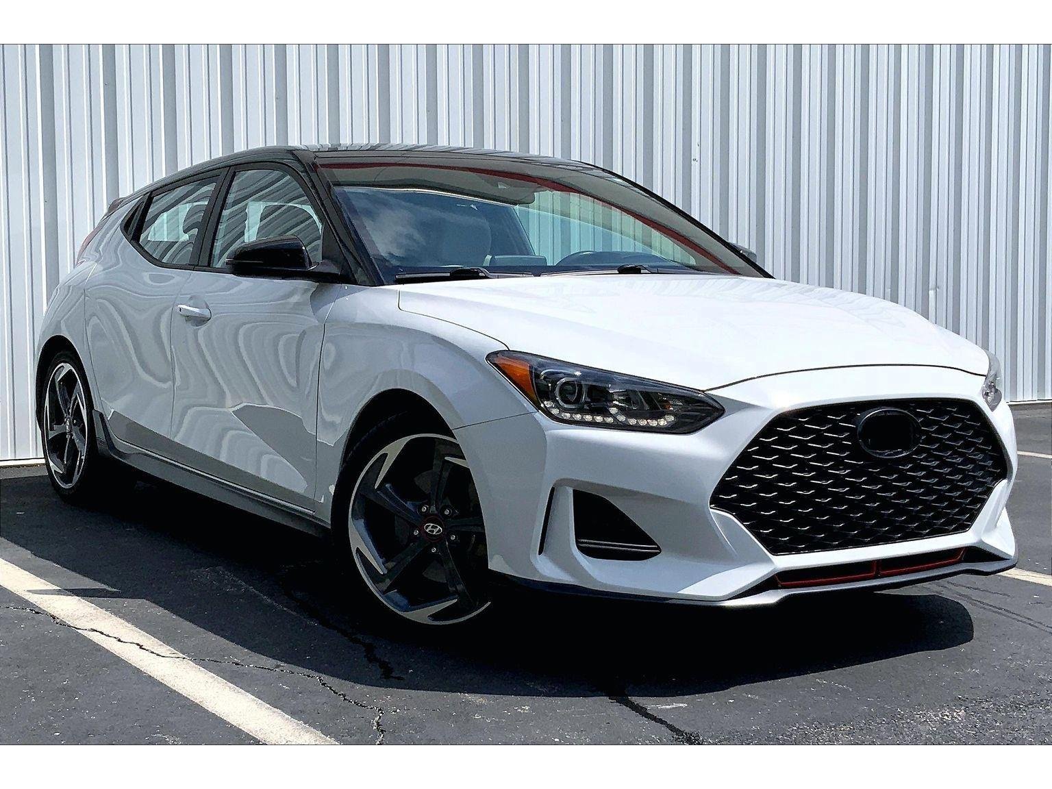 Used 2019 Hyundai Veloster Turbo Ultimate FWD image 2