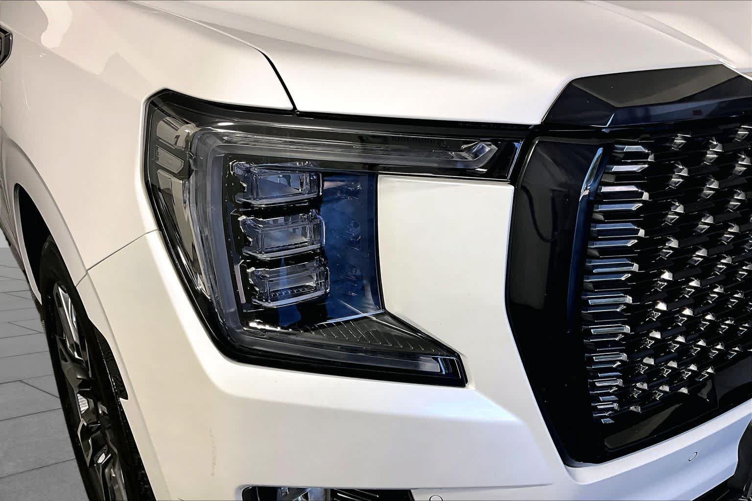 Certified 2023 GMC Yukon XL Denali Ultimate AWD/4WD image 27
