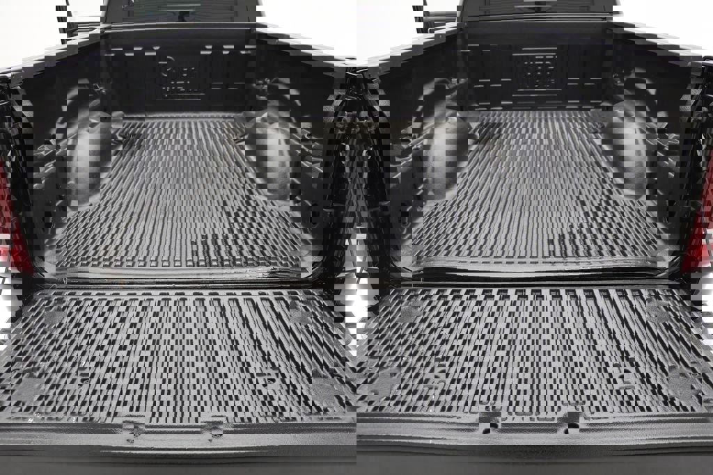 Used 2019 RAM 1500 Laramie image 12