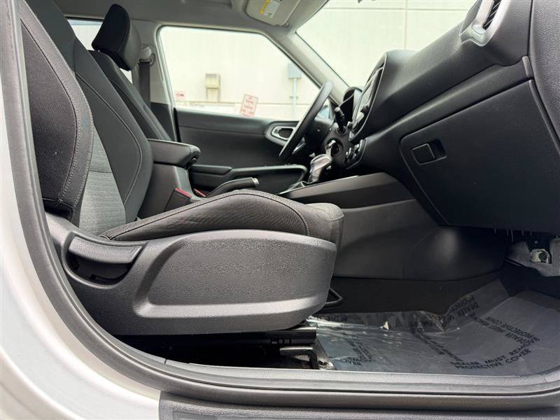 Used 2020 Kia Soul S FWD image 41