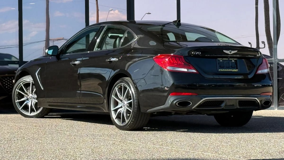 Used 2019 Genesis G70 3.3T Advanced w/ Prestige Package RWD image 7