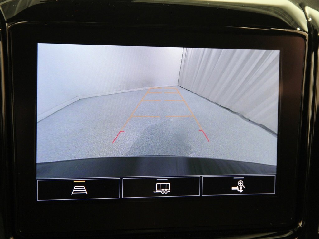 Used 2023 Chevrolet Traverse LT image 14