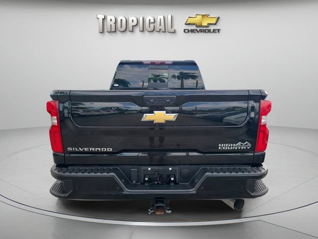 Used 2023 Chevrolet Silverado 2500 High Country w/ Z71 Off-Road Package AWD/4WD image 4