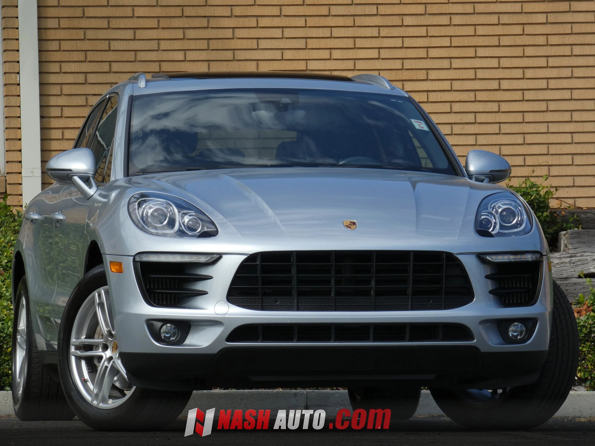 Used 2017 Porsche Macan S AWD/4WD image 3