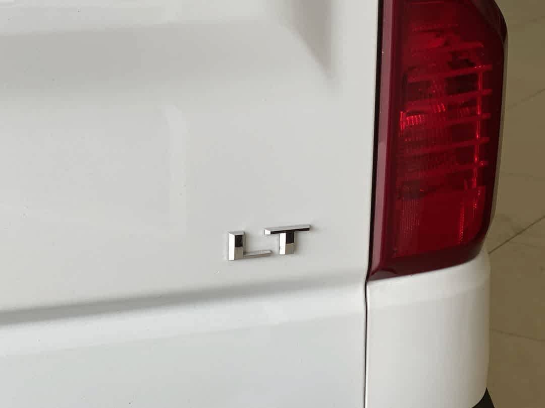 Used 2019 Chevrolet Silverado 1500 LT w/ Convenience Package AWD/4WD image 12