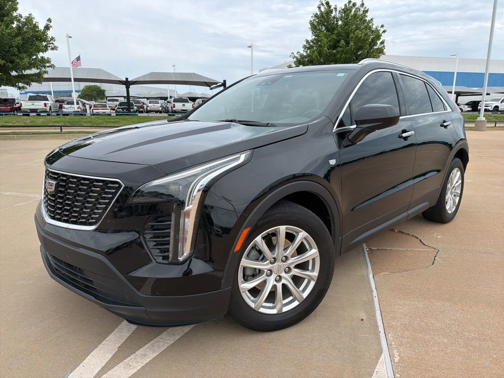Certified 2023 Cadillac XT4 Luxury w/ Cold Weather Package