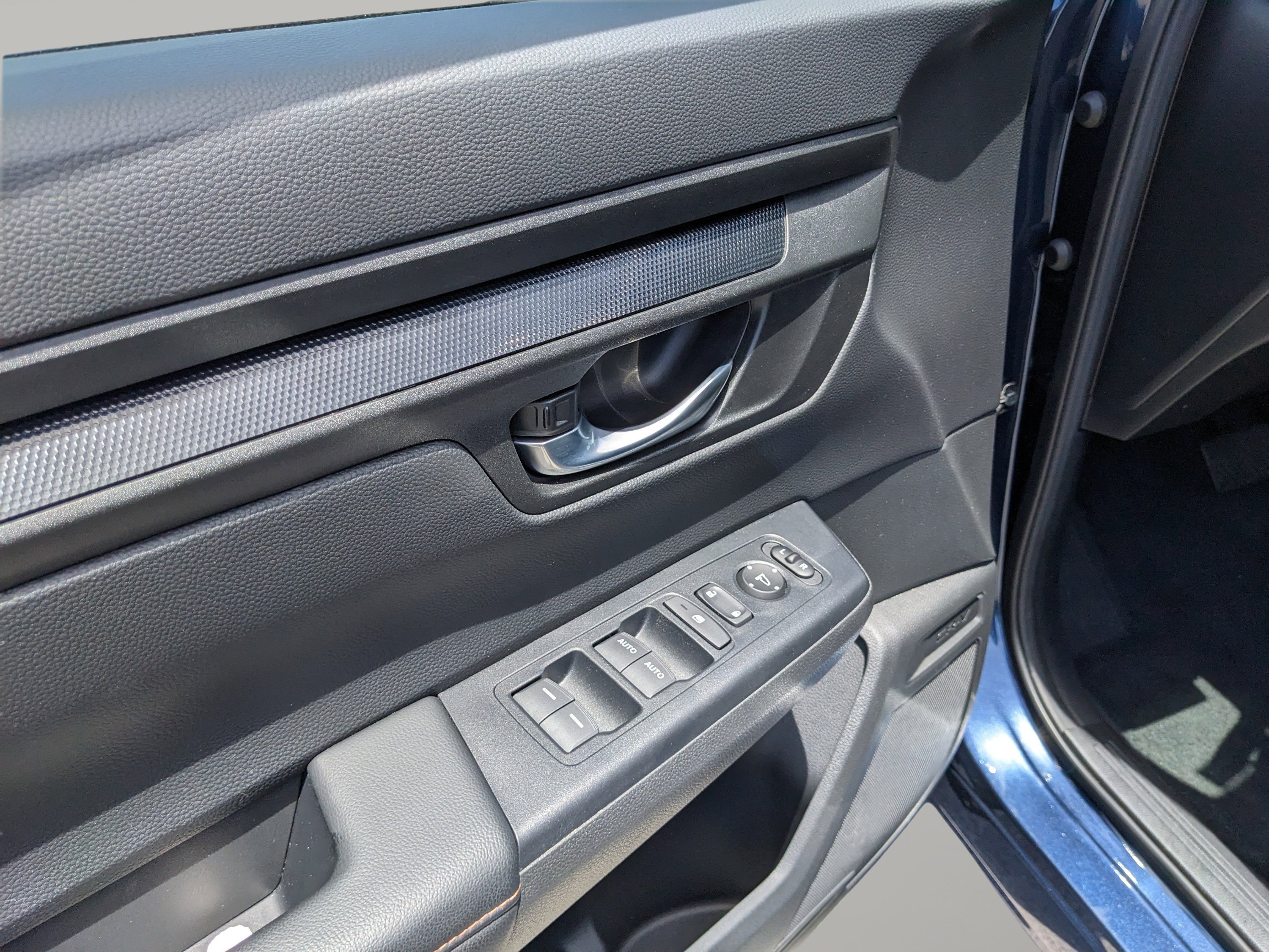 Used 2023 Honda CR-V Sport image 19