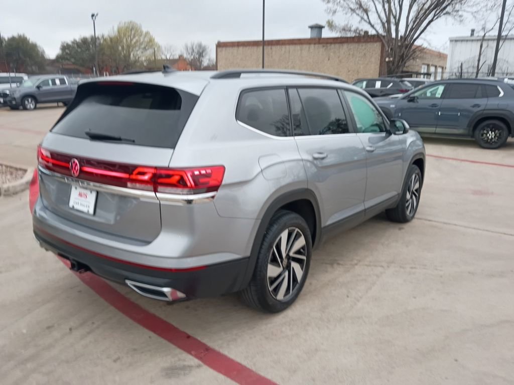 Used 2025 Volkswagen Atlas SE FWD image 9