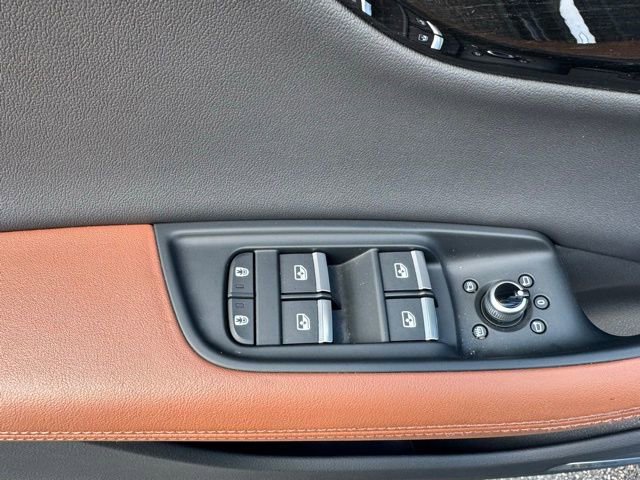 Certified 2023 Audi Q7 3.0T Prestige image 35