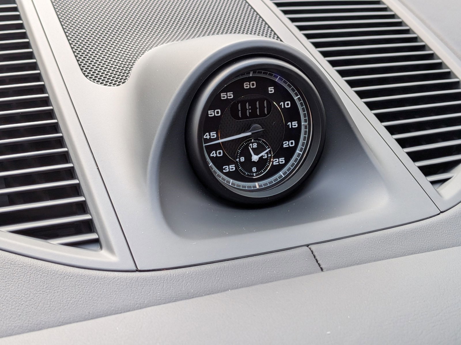 New 2026 Porsche Macan S image 22