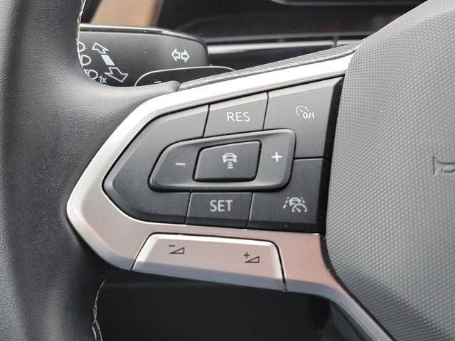 Used 2025 Volkswagen Atlas SE image 35