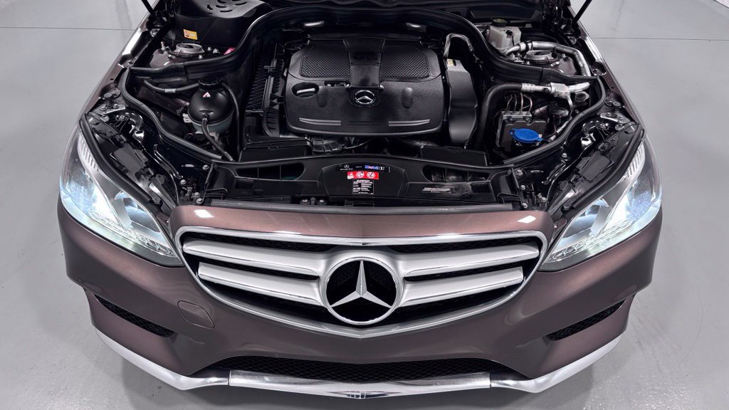 Used 2014 Mercedes-Benz E 350 4MATIC Sedan image 29