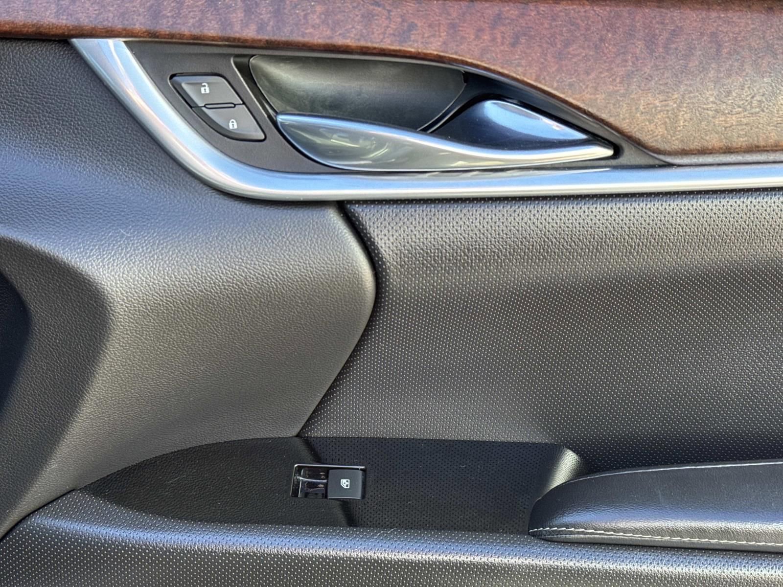 Used 2019 Cadillac XTS Luxury image 15