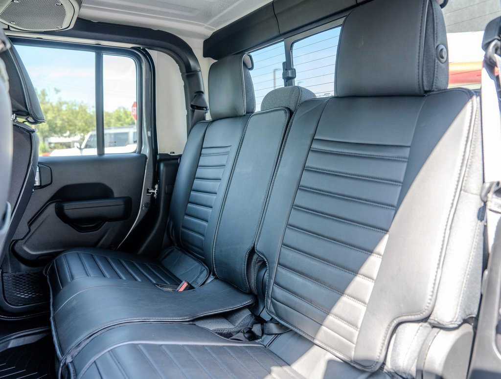 Used 2025 Jeep Gladiator Sport image 19
