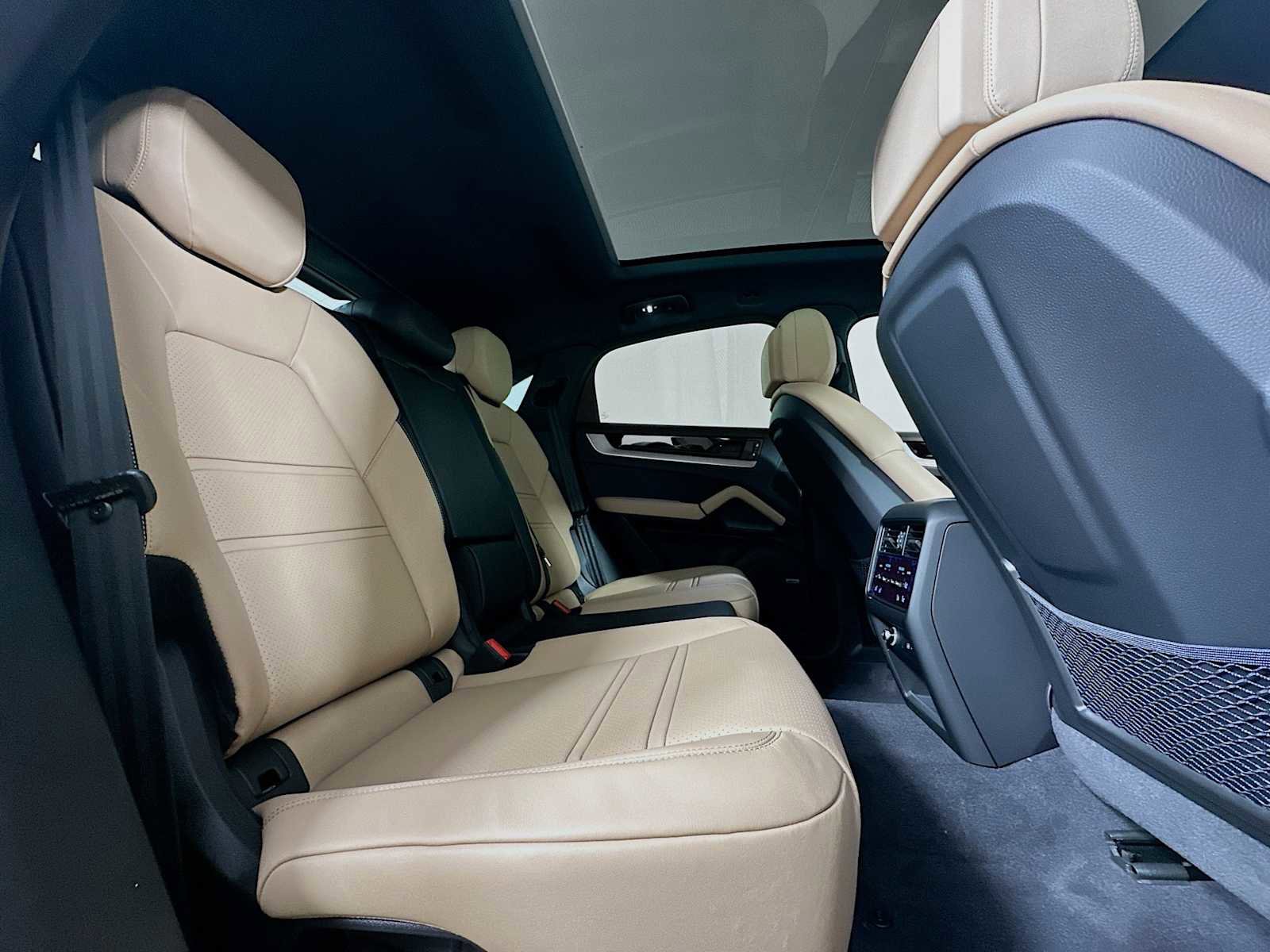 New 2026 Porsche Cayenne Coupe image 28